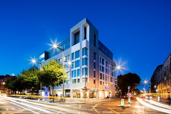 IM HOTEL- Ở KHÁCH SẠN