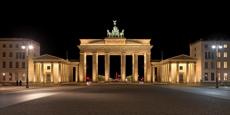 Cổng thành Brandenburg là biểu trưng cho vẻ đẹp của nước Đức